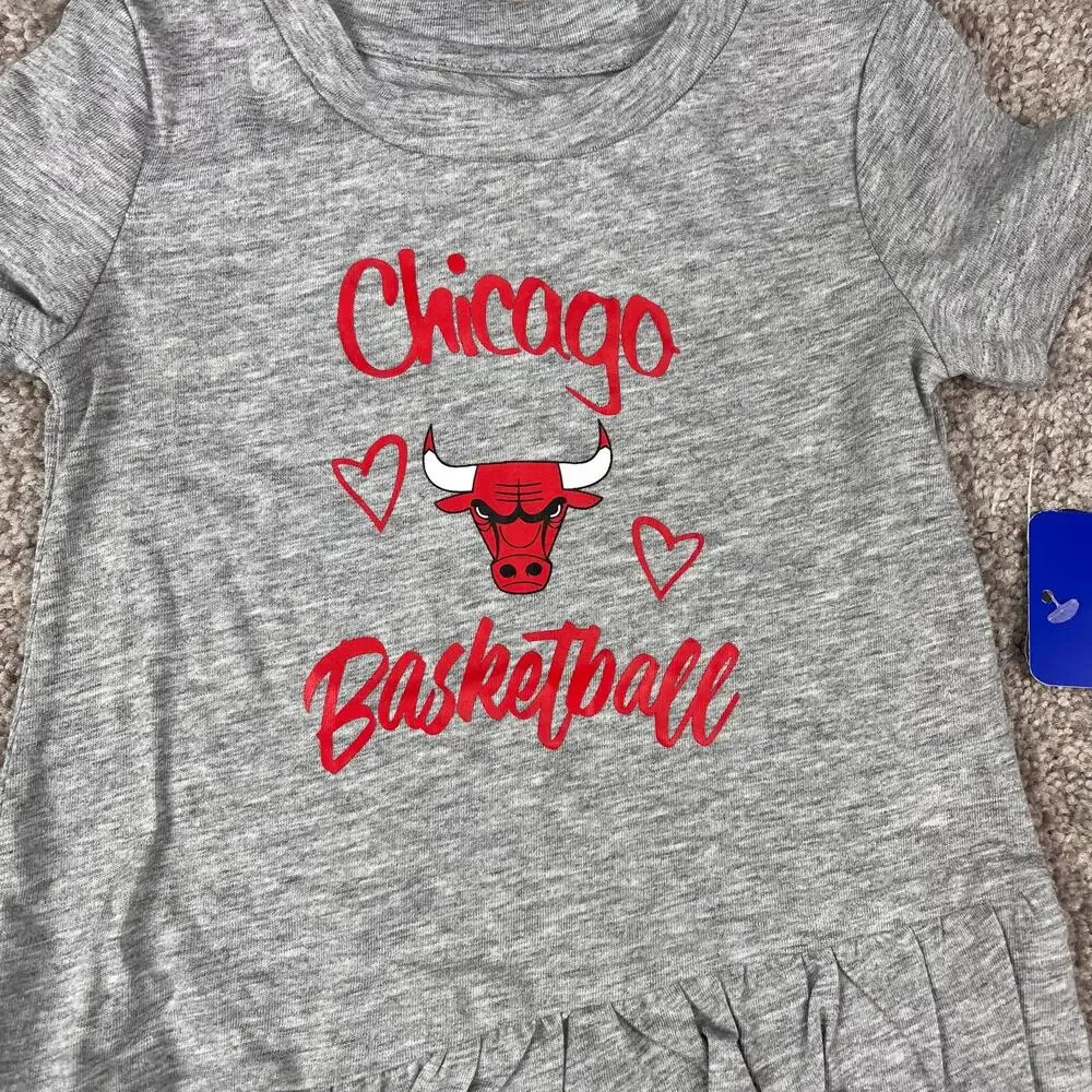 New! Chicago Bulls 12mo. outfit, bib & booties and adorable dress!